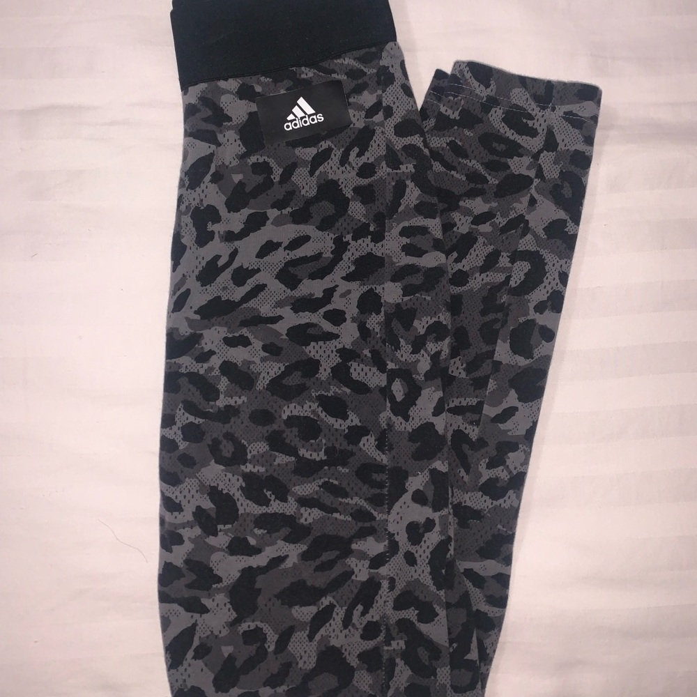 Adidas athletic cheetah print leggings